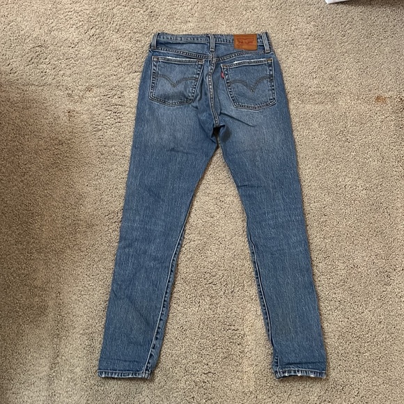 Levi jeans size 25 - Picture 2 of 2